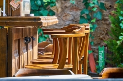 רהיטים מעץ ממוחזר
