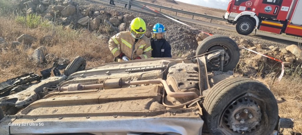 לוחמי האש חילצו לכוד מתאונת דרכים סמוך לקשת בגולן