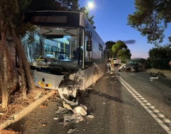 אבד הכרה והתנגש באוטובוס